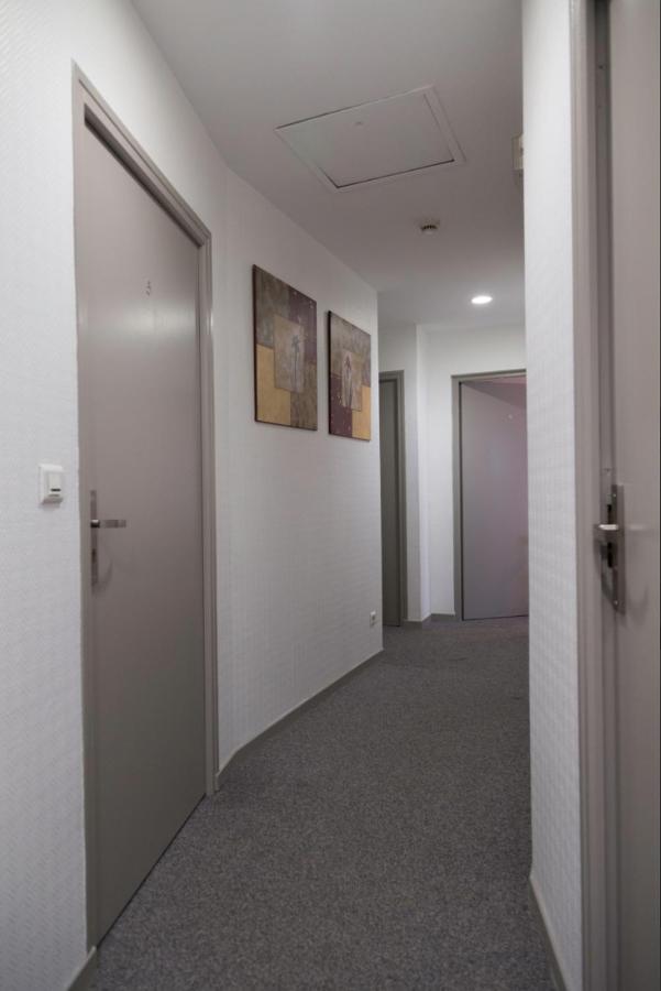 Les Quatre Vents Hotel Muizon Luaran gambar